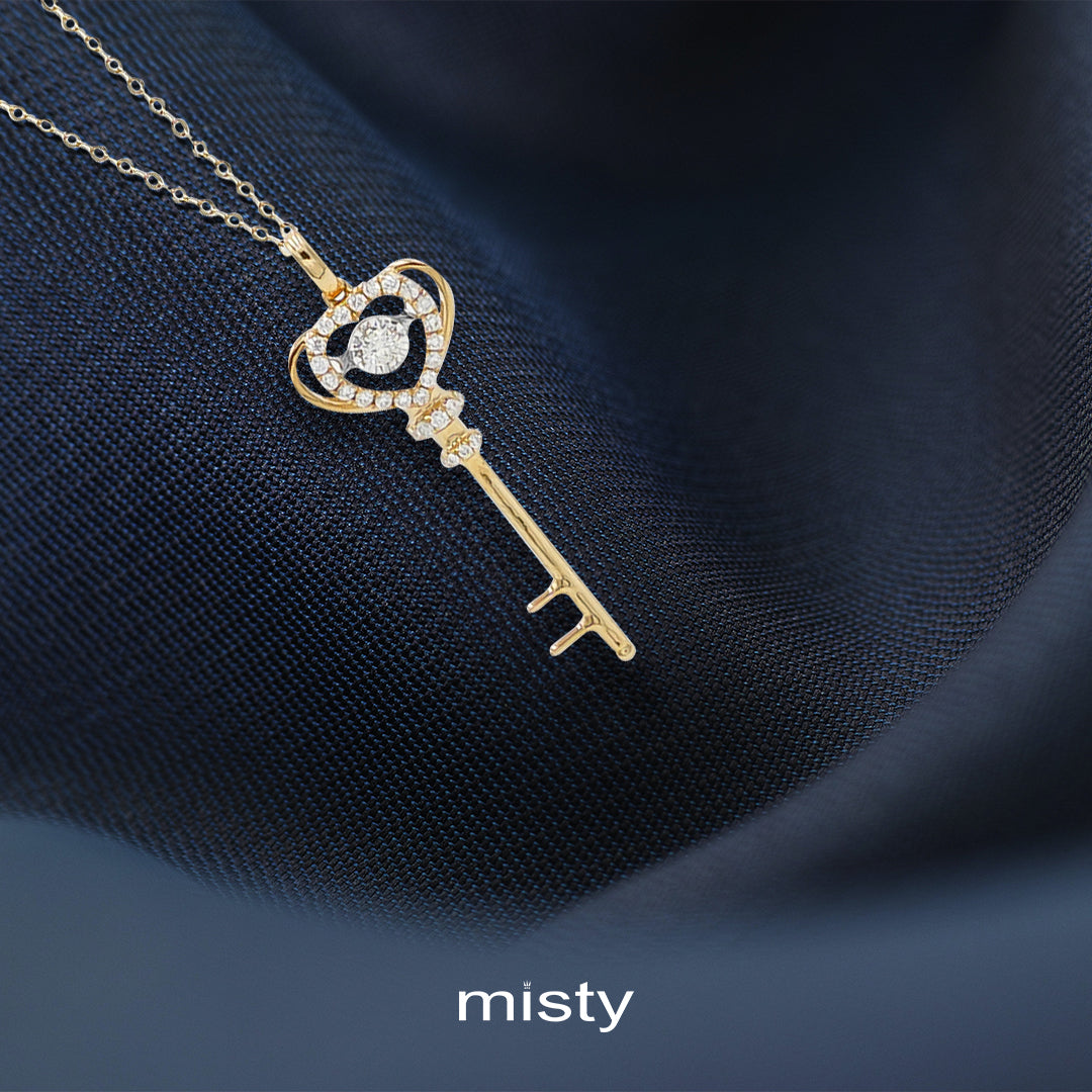 DREAMY KEY Gold Necklace